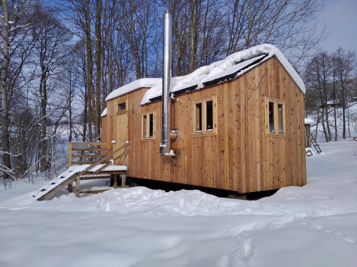 הוילה Výprachtice Celorocni Glamping V Pohodlnem Domecku מראה חיצוני תמונה